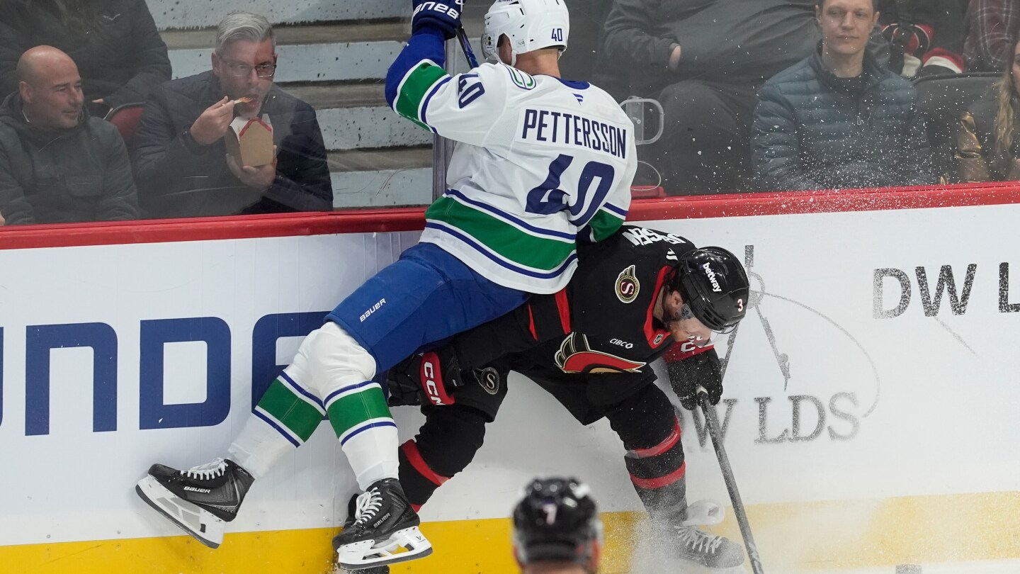 Senators snap losing skid with 2-1 win over struggling Canucks