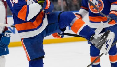 Bo Horvat lifts the Islanders to a 3-2 shootout victory over the slumping Blackhawks