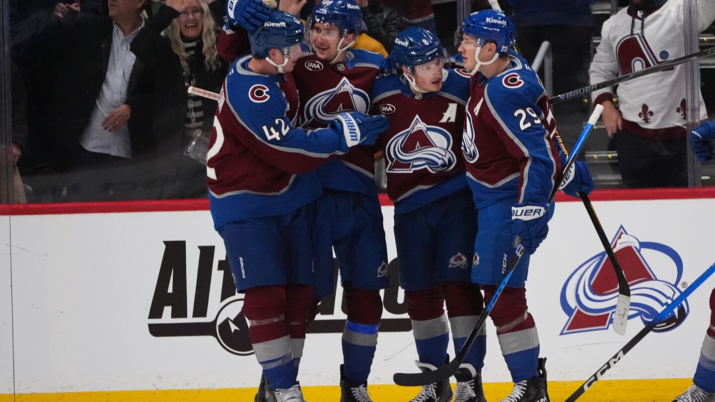 Avalanche run their home winning streak to 17 games, one away from matching franchise record