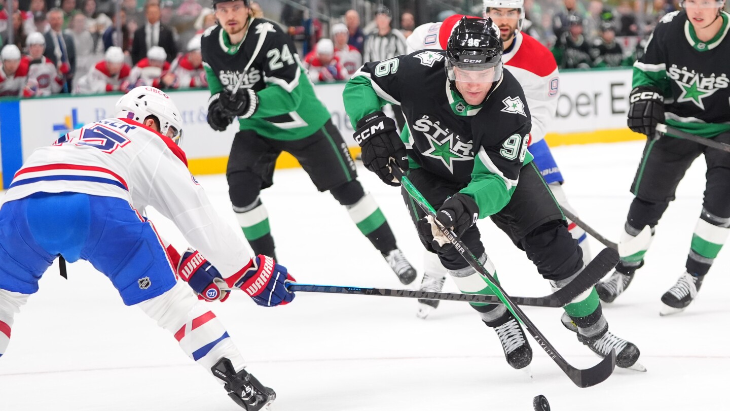 Rantanen, with Stars, faces Carolina for 1st time since 2 trades in 6 weeks