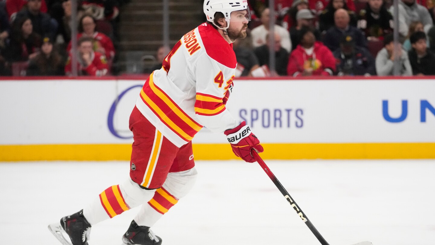 Golden Knights acquire Andersson in trade sending Whitecloud to Flames
