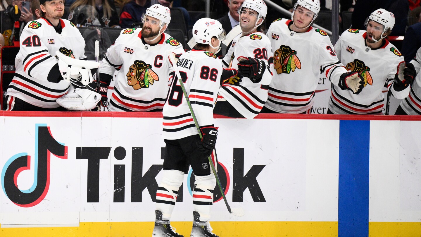 Blackhawks drop Capitals to 0-5 in shootouts, beat Washington in 6 rounds for 3-2 win
