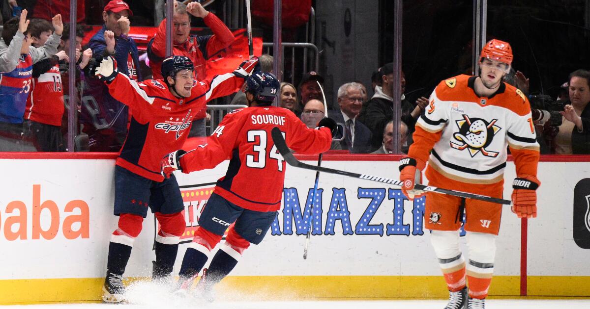 Justin Sourdif records five points for Capitals in win over Ducks