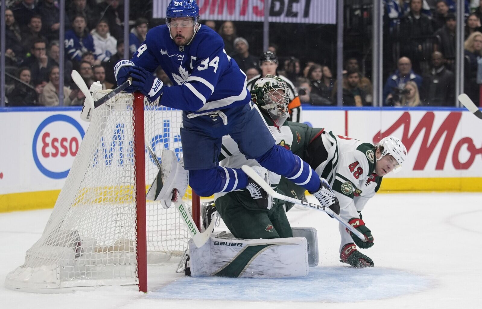 Wild rake in Toronto, blowing past Leafs - InForum
