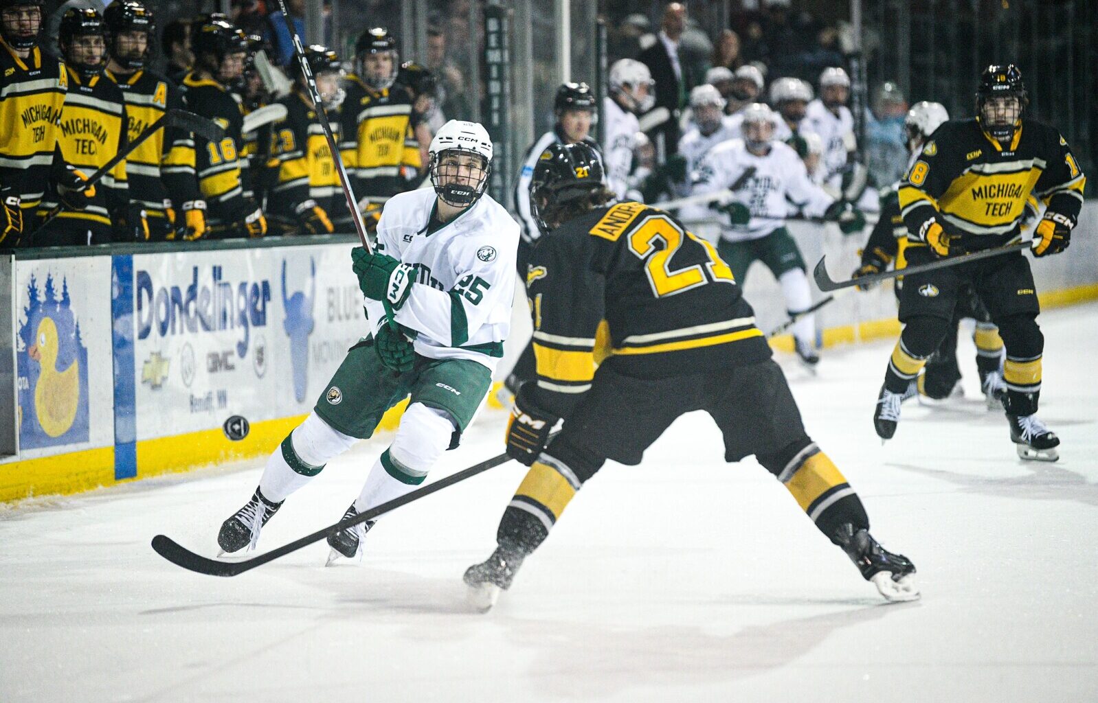 Weekend rewind: Tory Lund’s efficient stick; Zach Whitecloud on the move