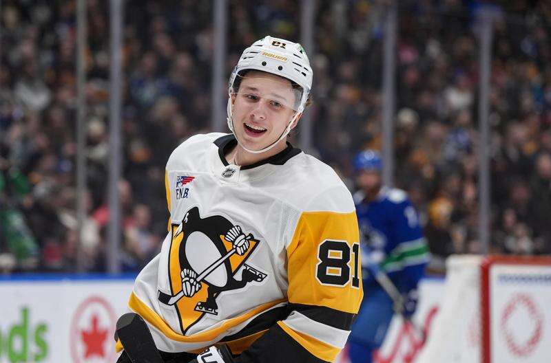 Rookie Ben Kindel scores twice, leads Penguins to a win over Canucks – Butler Eagle