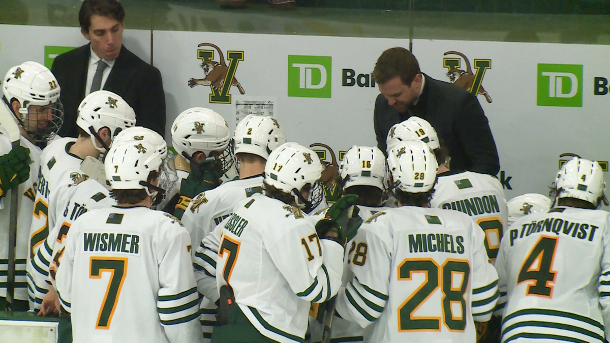 UVM men's hockey swept by UMass in latest home series