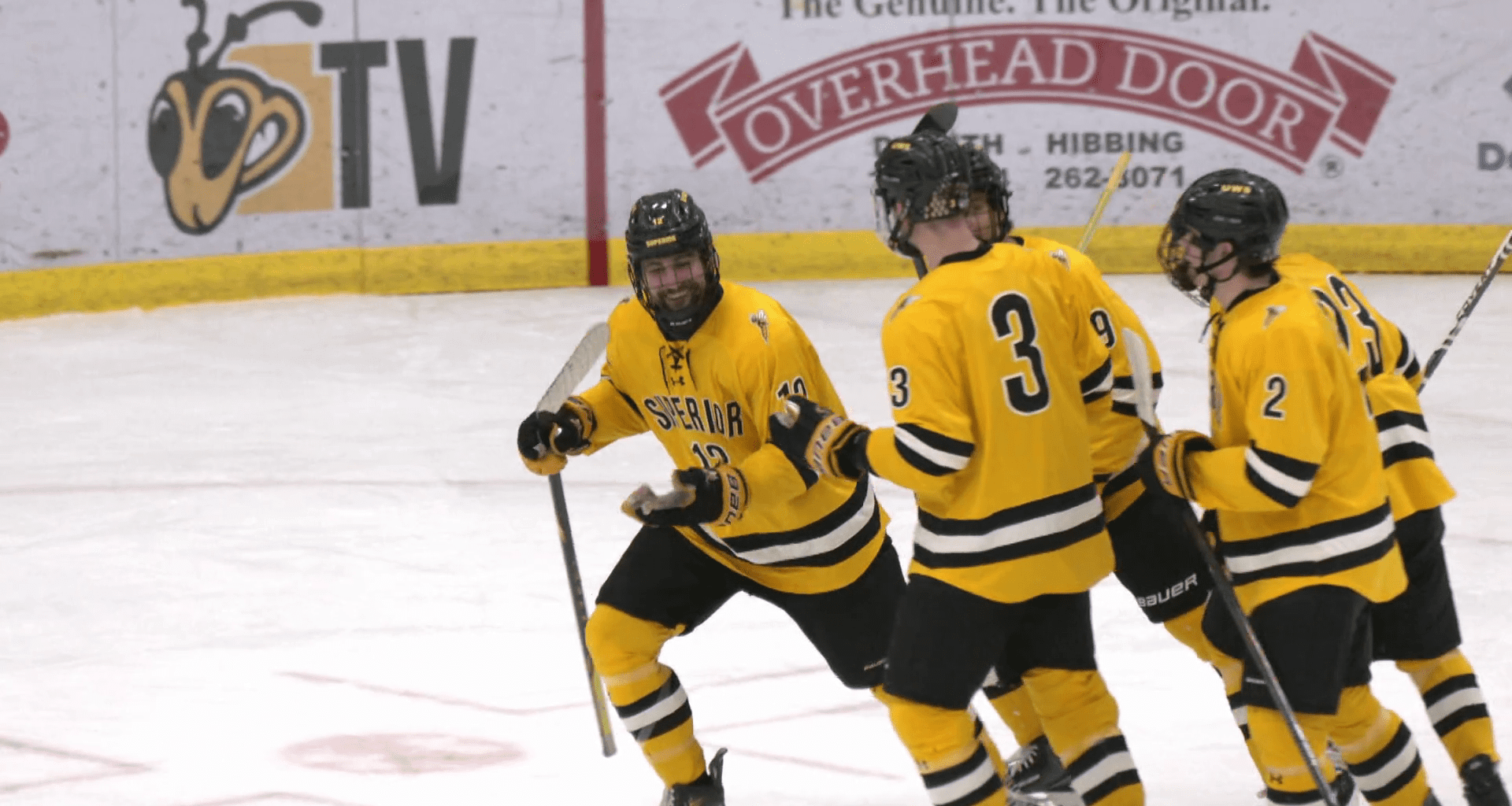 UWS men's hockey wins third straight over Beloit