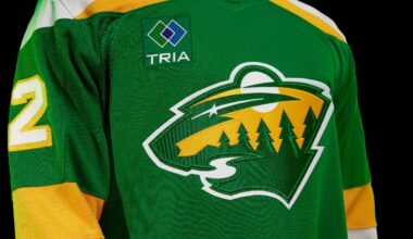 Wild Rally To Beat Blackhawks