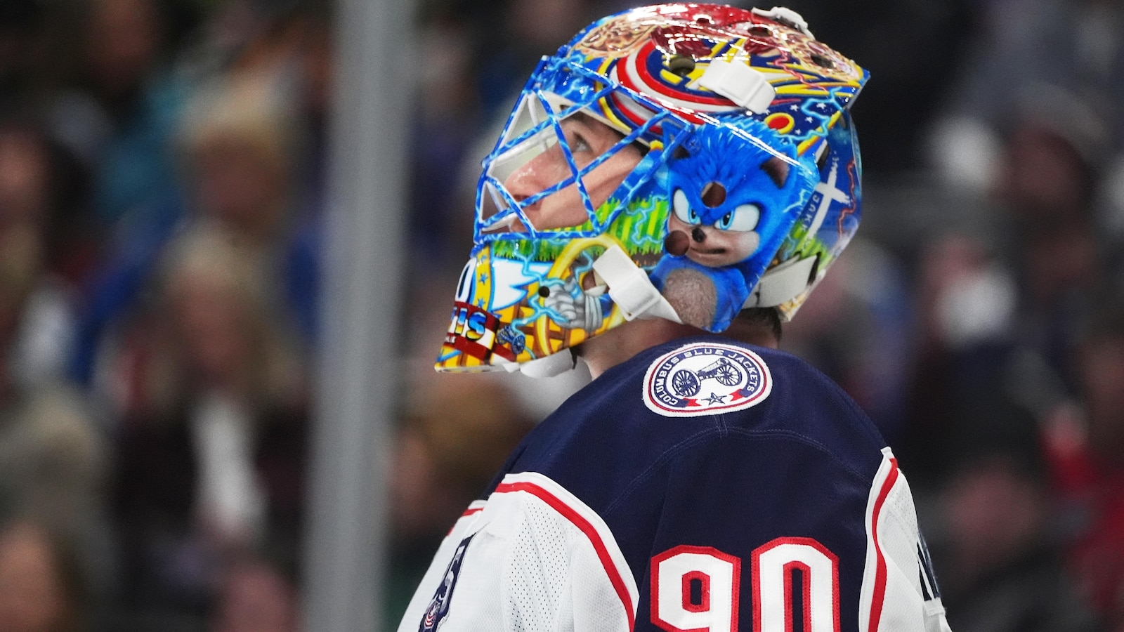 Coyle's three-goal game leads Blue Jackets to a 4-2 win over the Blackhawks