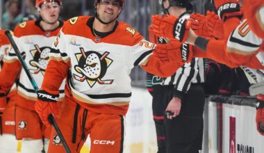 Ducks beat Kraken 4-2 for 6th straight victory following 9-game losing streak