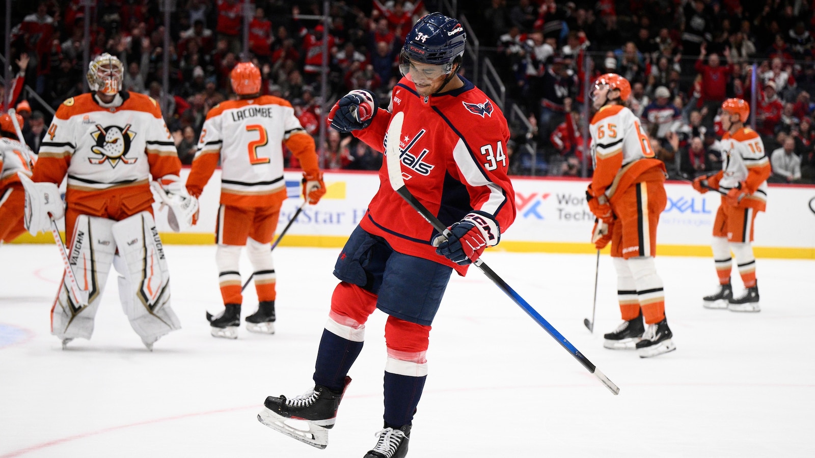 Justin Sourdif scores his first hat trick to lead the Capitals to a 7-4 win over the Ducks