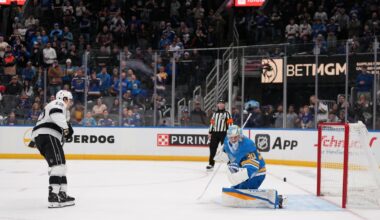 Moore scores deciding goal in shootout as Kings beat Blues 5-4