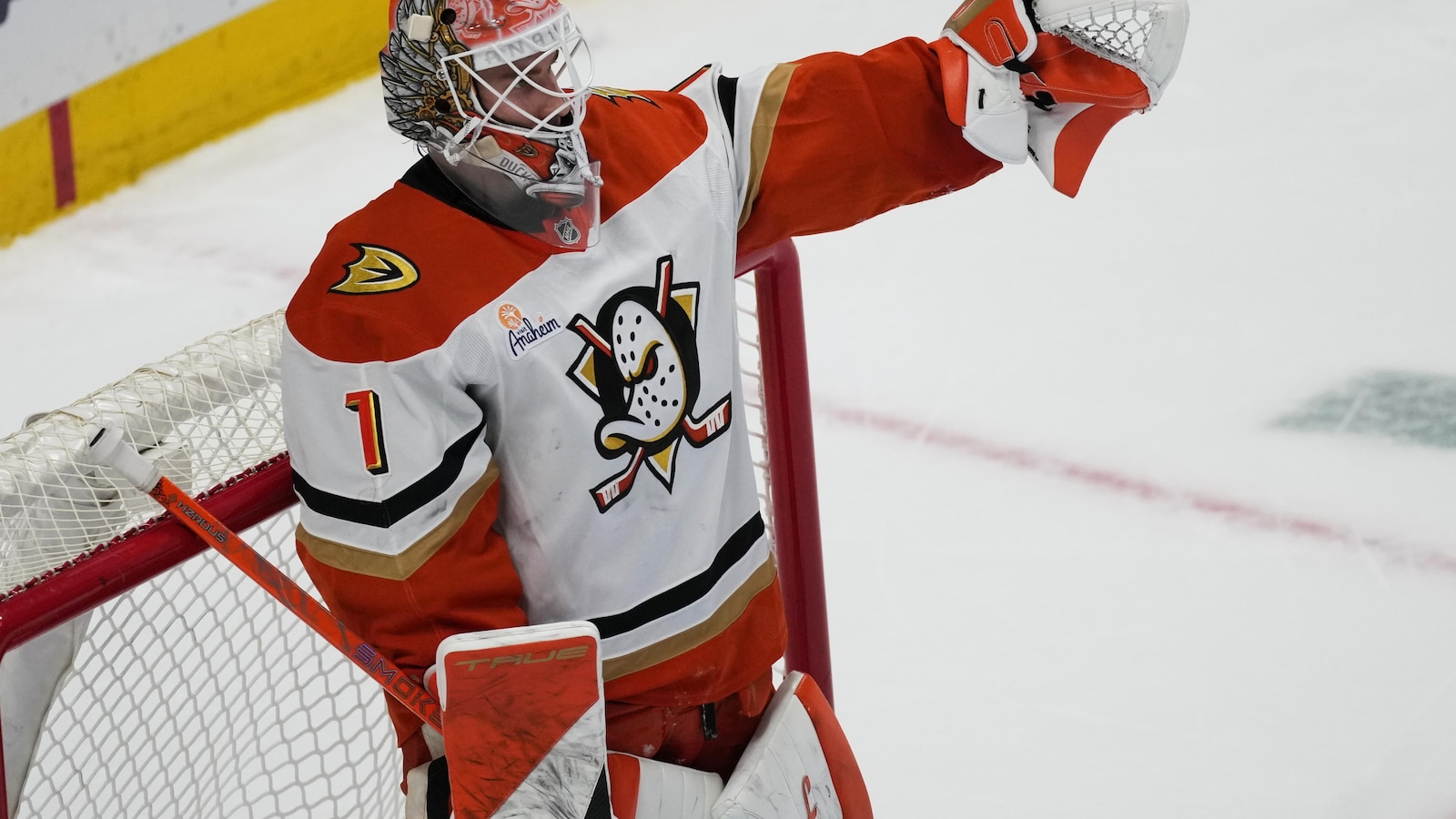 Granlund, Gauthier score in shootout as Ducks beat Avalanche 2-1