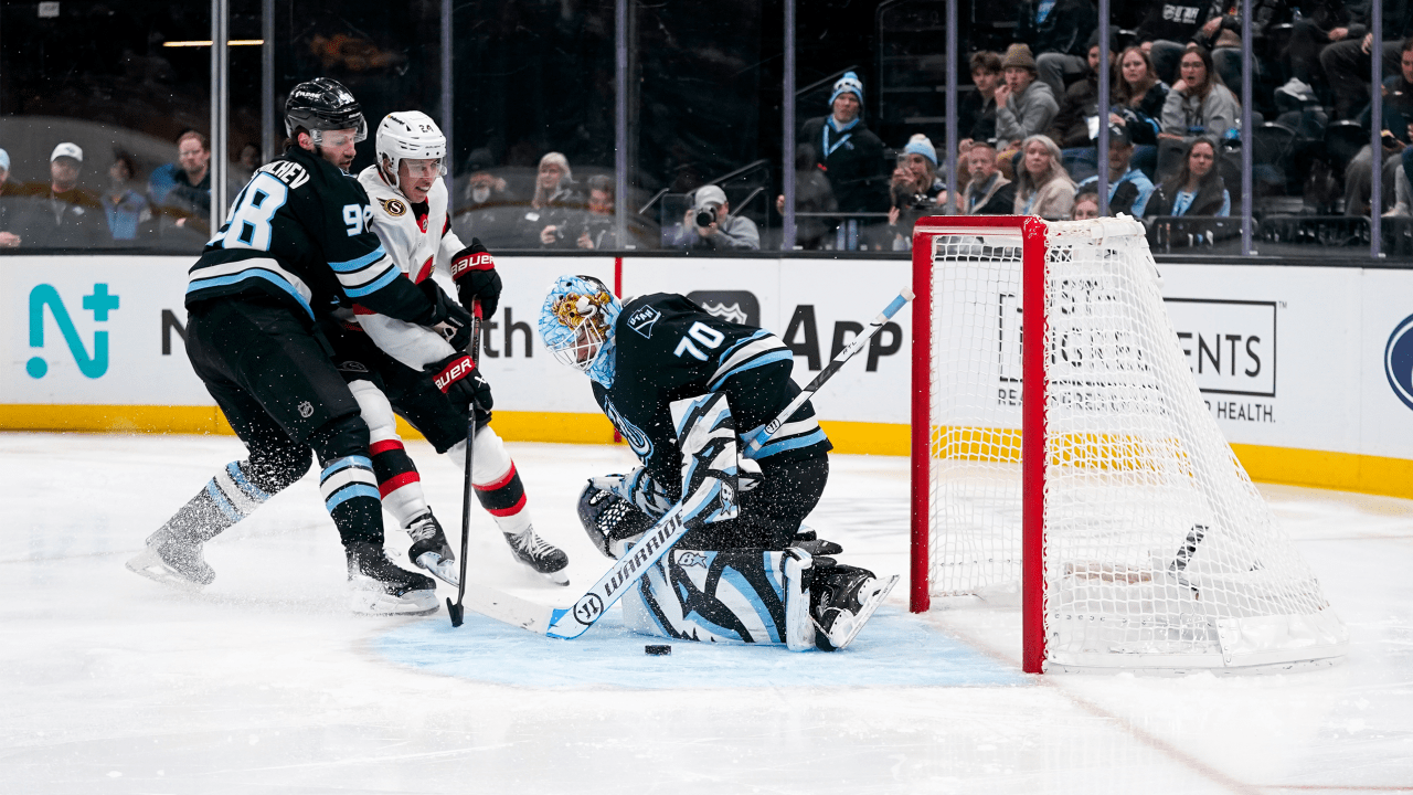 Vejmelka makes 32 saves, Mammoth open 7-game homestand with win over Senators