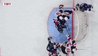 Vilardi bats it in | NHL.com