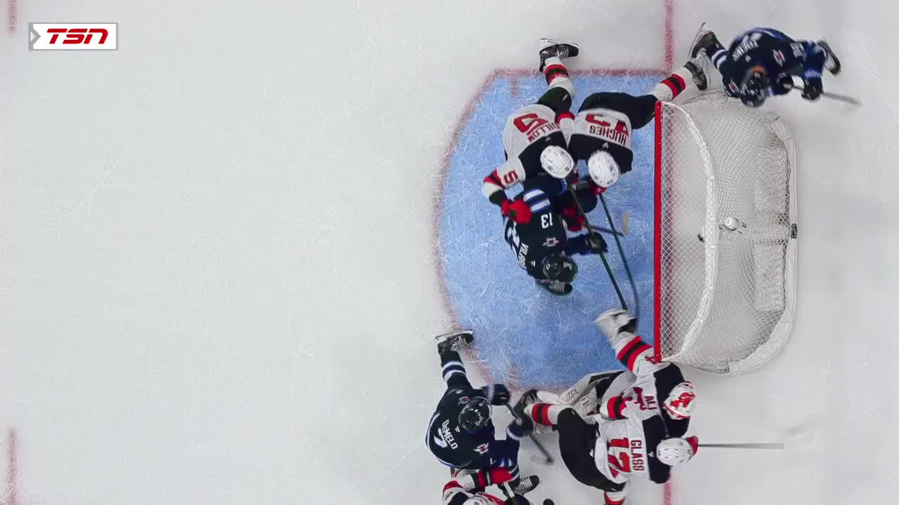 Vilardi bats it in | NHL.com