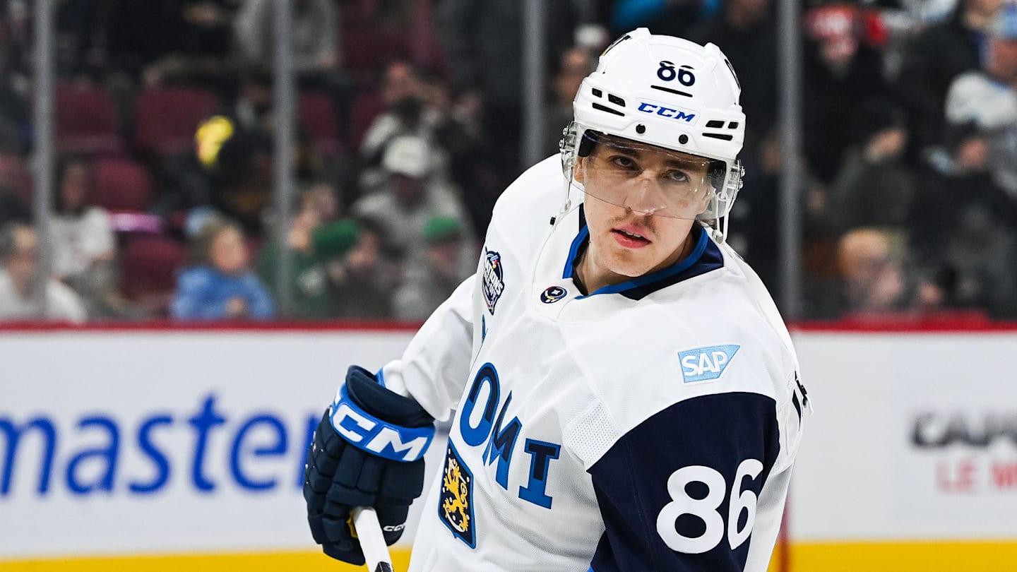 Feb 13, 2025; Montreal, Quebec, CAN; [Imagn Images direct customers only] Team Finland forward Teuvo Teravainen (86) looks on in warm-up before the game against Team USA during a 4 Nations Face-Off ice hockey game at Bell Centre. Mandatory Credit: David Kirouac-Imagn Images