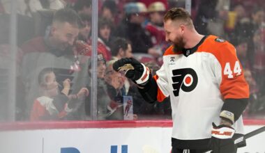 Dec 16, 2025; Montreal, Quebec, CAN; Philadelphia Flyers forward Nicolas Deslauriers (44) interacts with a young fan during the warmup before the game against the Montreal Canadiens at the Bell Centre.