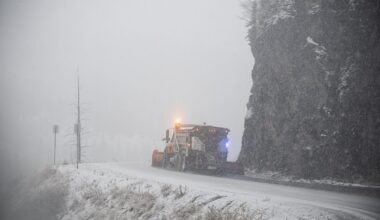 Colorado mountains brace for snow as plains face fire danger
