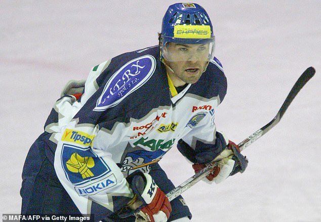 Jagr played in the Czech Republic during the 2004 lockout and later returned to the league