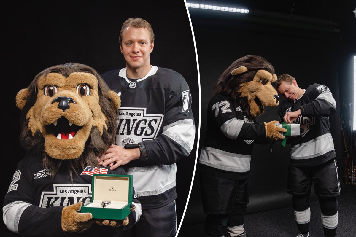 Ex-Rangers star Artemi Panarin gifts Rolex to Kings mascot