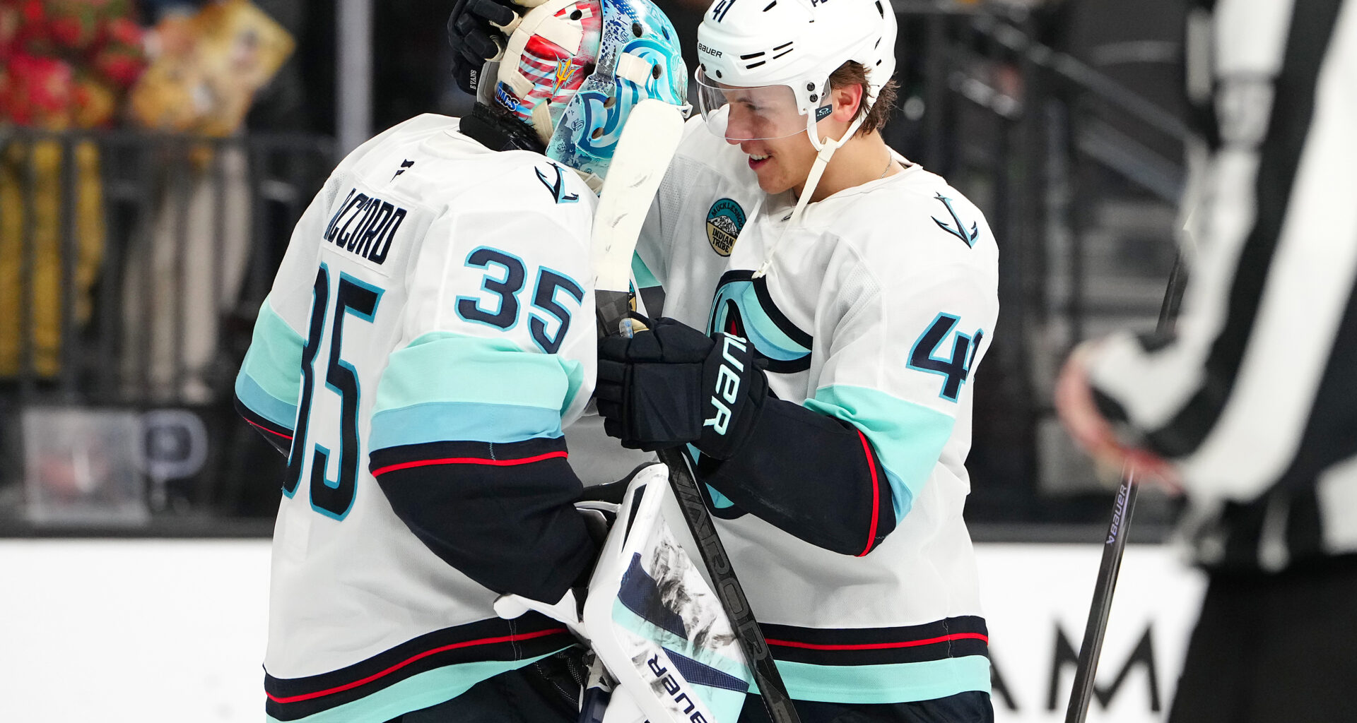 Seattle hangs on to beat Vegas in 3-2 WIN!