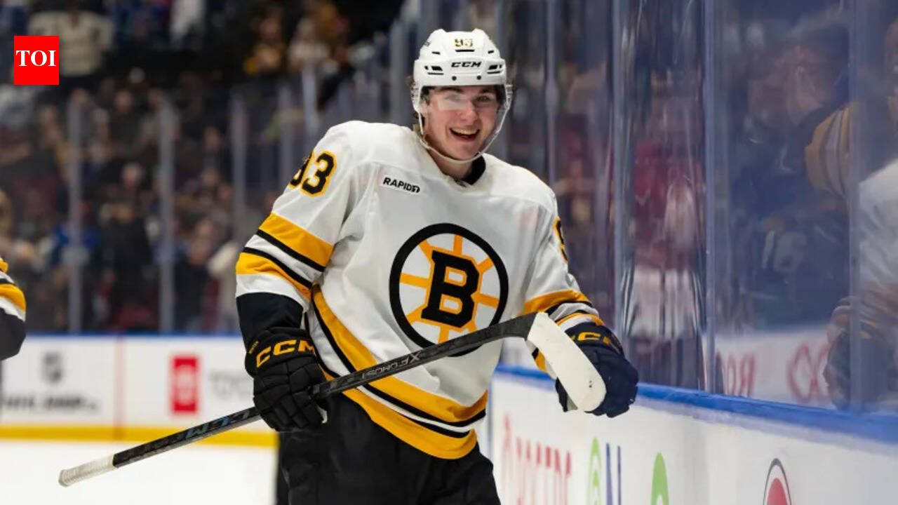 NHL selects Boston Bruins forward Fraser Minten as Rookie of the Month for January after Jeremy Swayman | NHL News