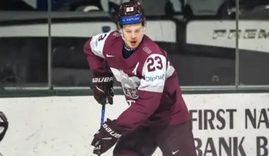 Who the Chicago Blackhawks would select if the NHL draft happened today