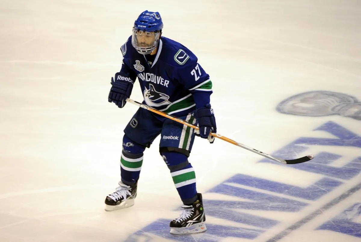 Son of former Vancouver Canucks fan favourite named as likely draft target for GM Patrik Allvin