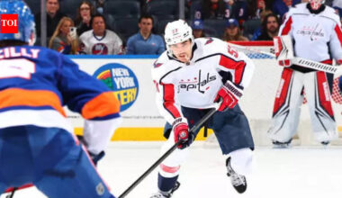 Washington Capitals overcome playoff pressure and blow past New York Islanders with four goals | NHL News