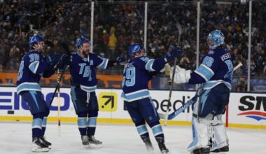 Hot Lightning seek to subdue surging Sabres