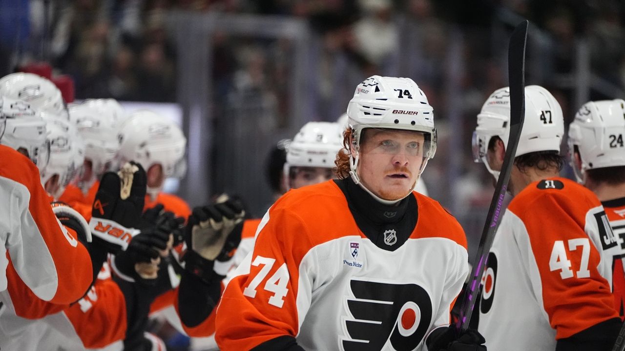 Flyers snap losing streak with 4-2 win over Capitals