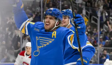 Analyst floats trade proposal sending Robert Thomas to the Canadiens in a four-player package