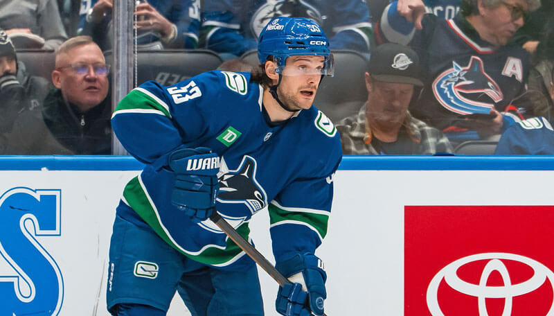 Teddy Blueger Vancouver Canucks NHL