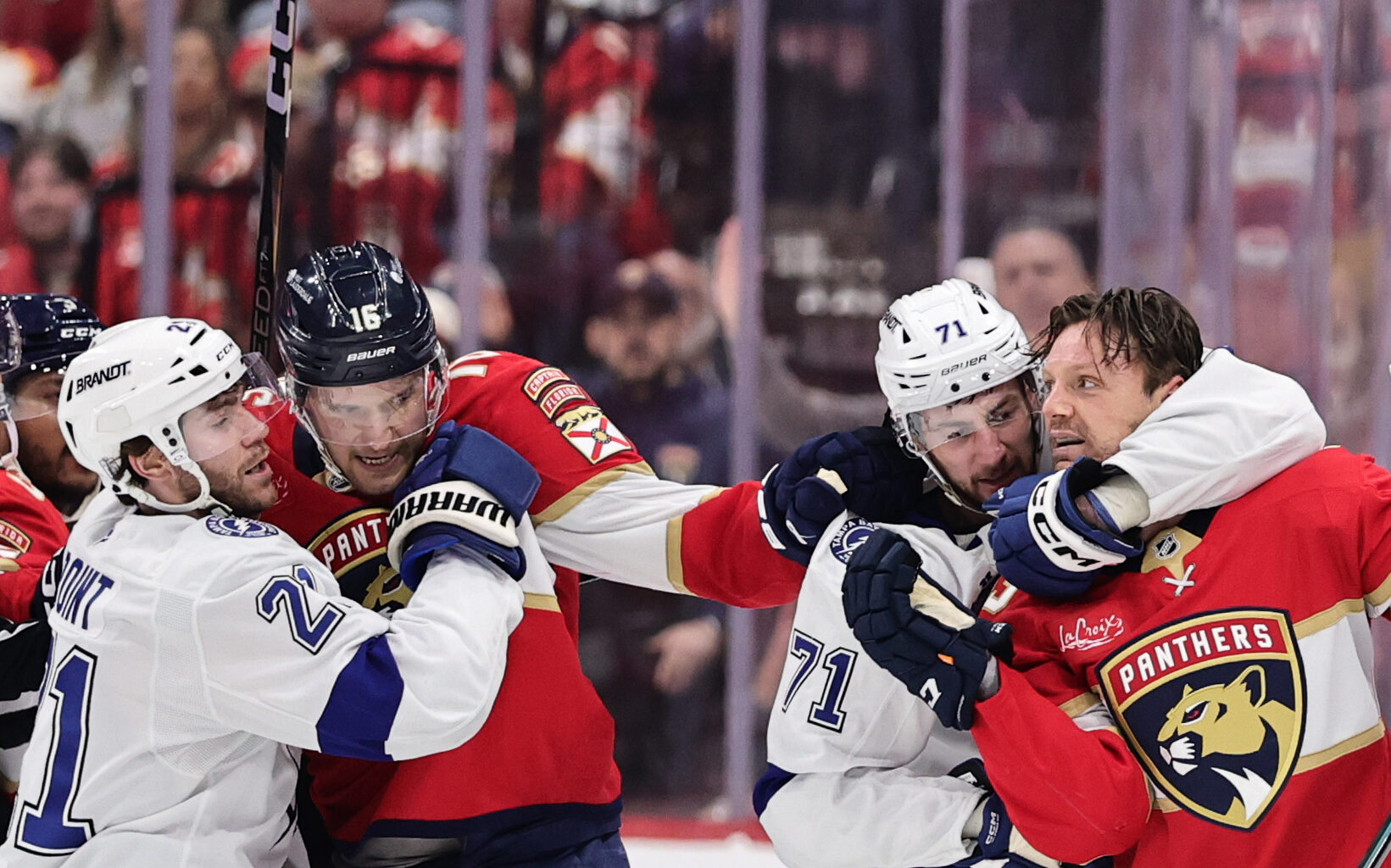 Lightning-Panthers Tilt Goes Completely Insane [WATCH]