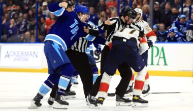 Panthers thrashed 6-1 by Lightning in final game before break