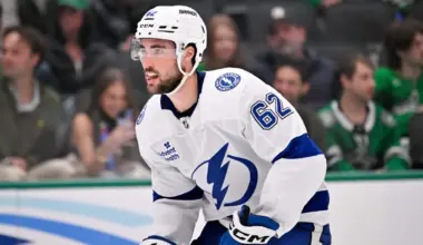 St. Louis Blues claim towering forward Jack Finley off waivers