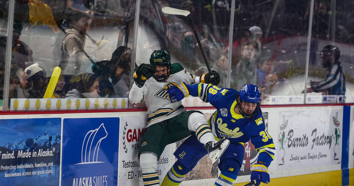 UAA hockey falls to rival UAF in bittersweet return to Sullivan Arena for Governor’s Cup