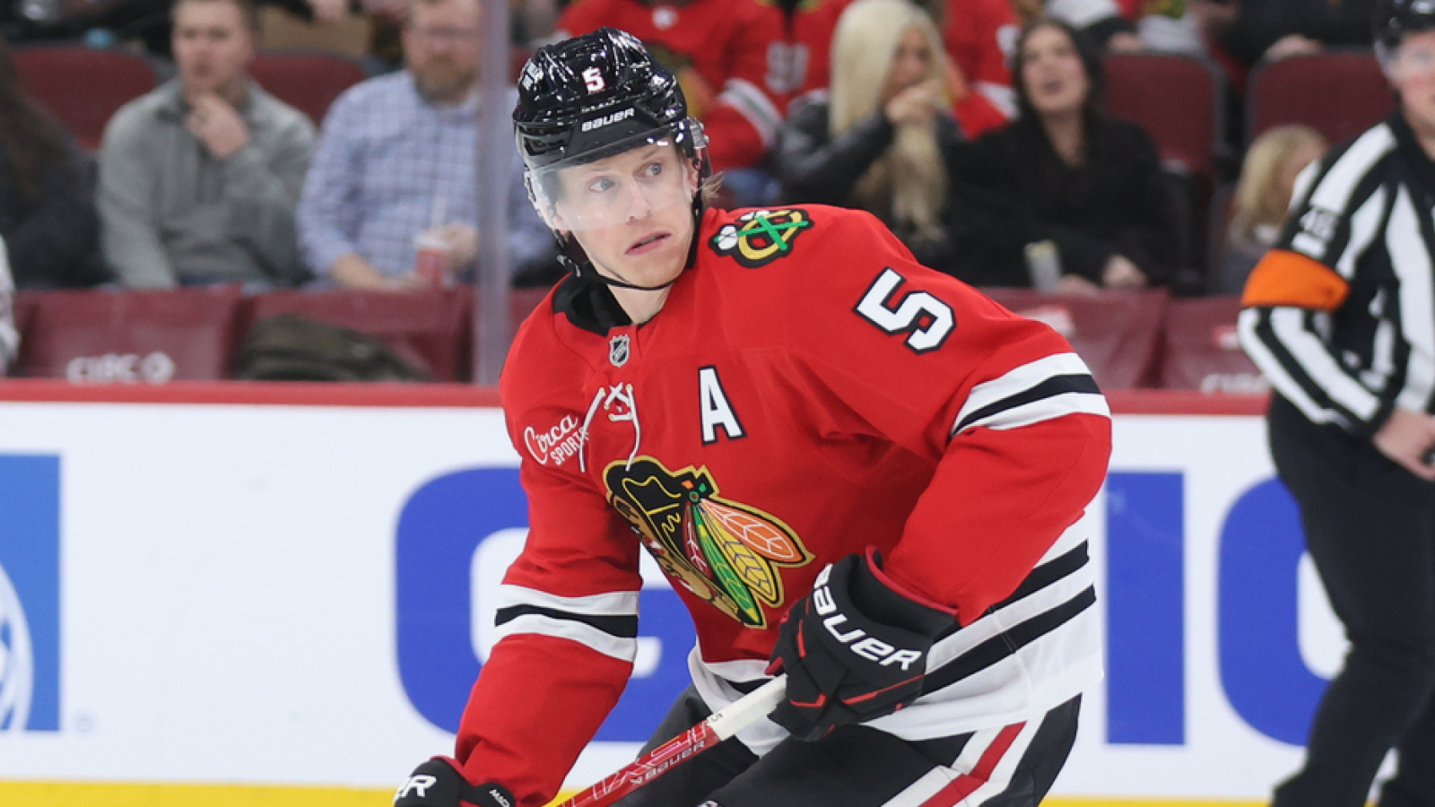 7 Teams Seen as Trade Fits for Blackhawks’ Best Available Defenseman