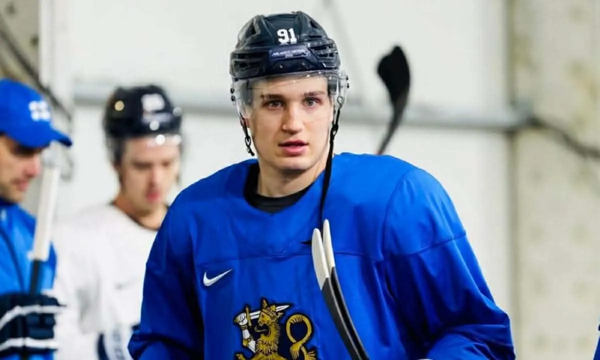 The real reason Oliver Kapanen was benched vs Sweden revealed