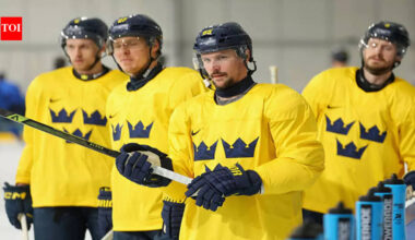 Vancouver Canucks' Elias Pettersson Scores Twice Against Slovakia as Sweden Wins 5-3 | NHL News