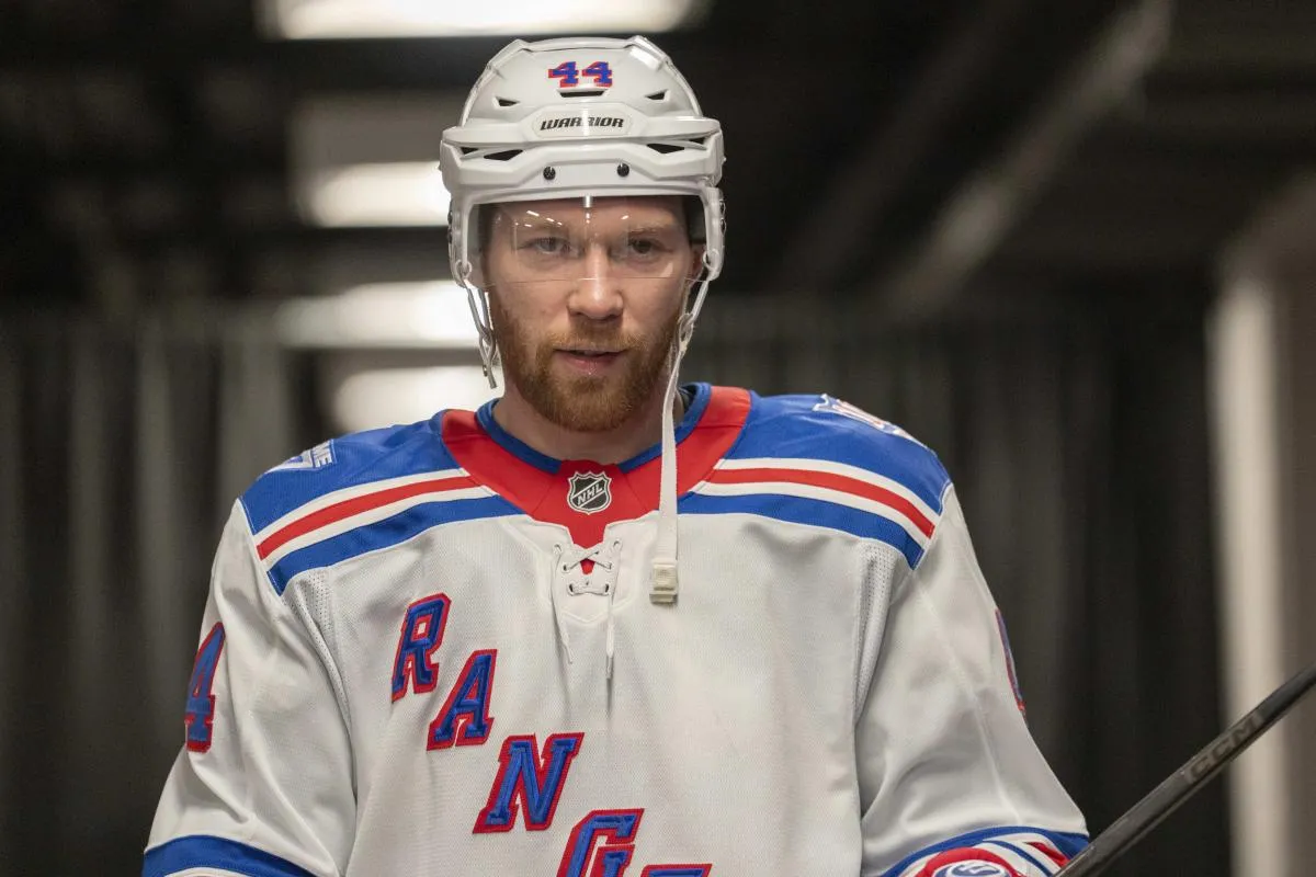 Insider confirms Rangers defenseman is considering waiving his NMC following Artemi Panarin t