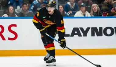 Former Vancouver Canucks forward has harsh criticism for centerman Elias Pettersson