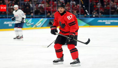 Pittsburgh Penguins' Sidney Crosby becomes Canada's all-time Olympic points leader after three points against France | NHL News