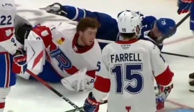 Referee allows Marlies goal after Jacob Fowler loses mask in controversial sequence