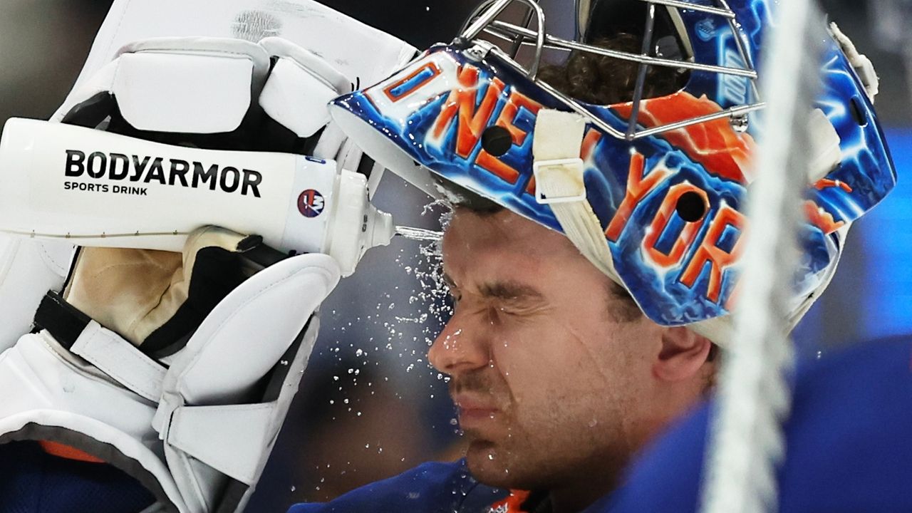 5 Islanders to watch in playoff push