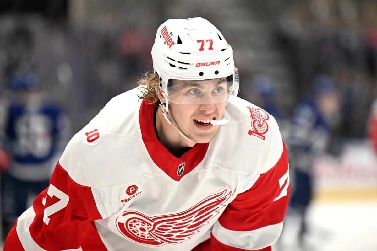 Worries loom at Red Wings prospect as Simon Edvinsson doesn't appear healthy