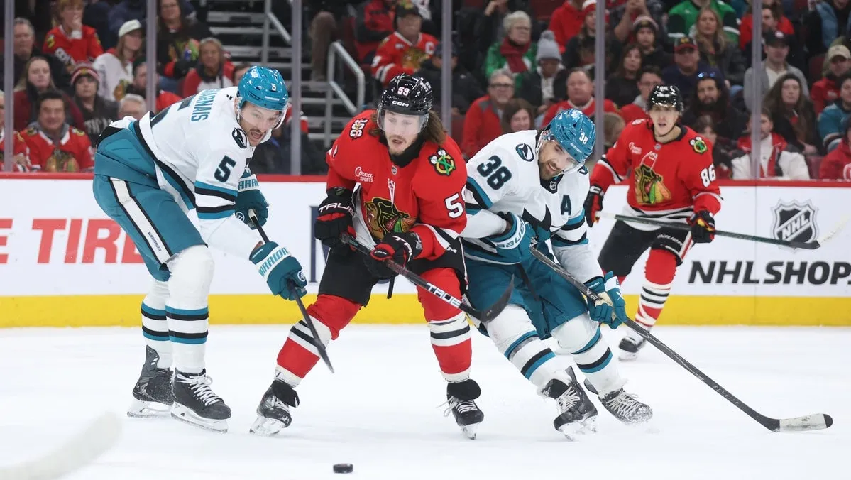 Nashville Predators vs. Chicago Blackhawks odds, tips and betting trends