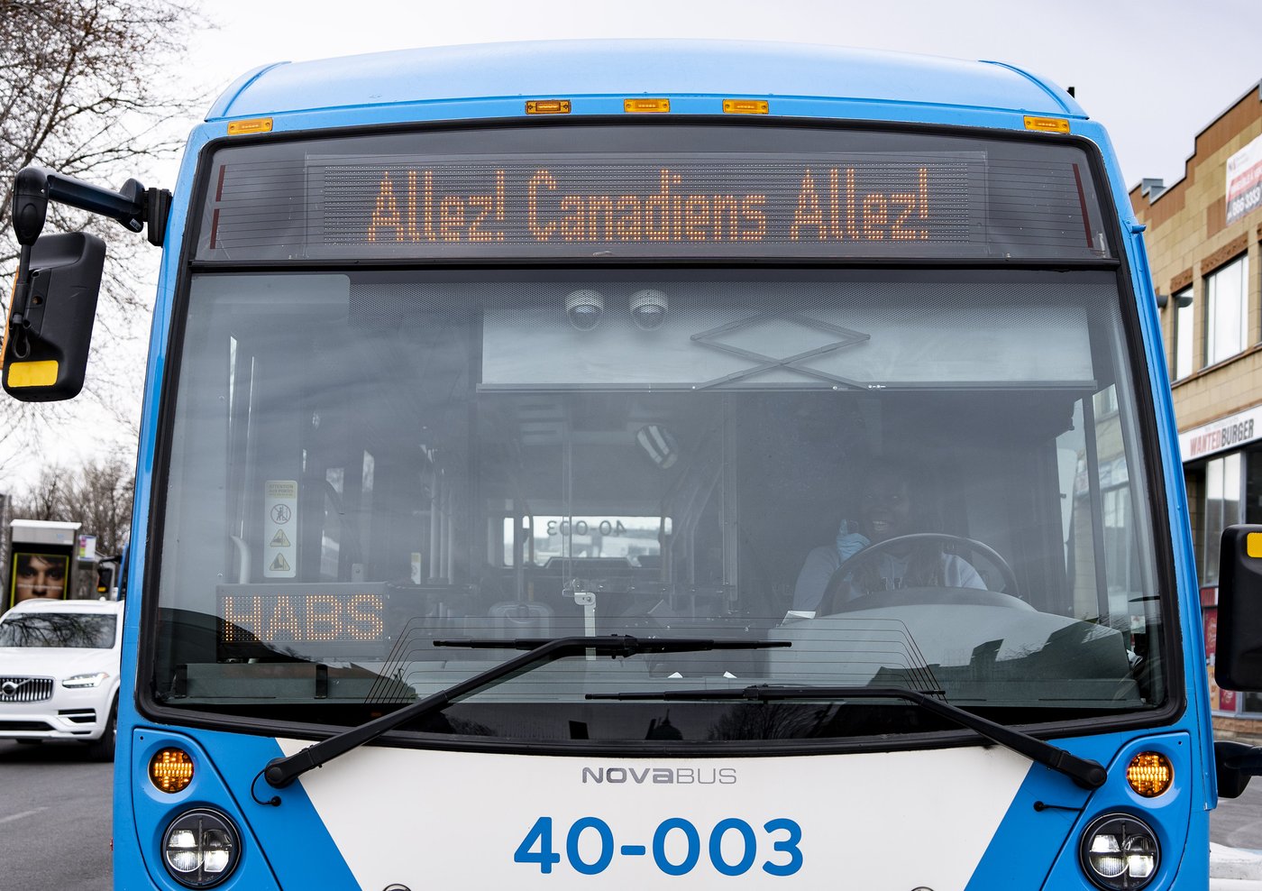 ‘Go Habs Go!’ to return to Montreal buses after language controversy